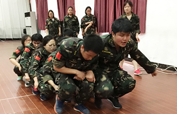 挑戰(zhàn)冠軍隊，與時間賽跑，與榮譽共舞！
